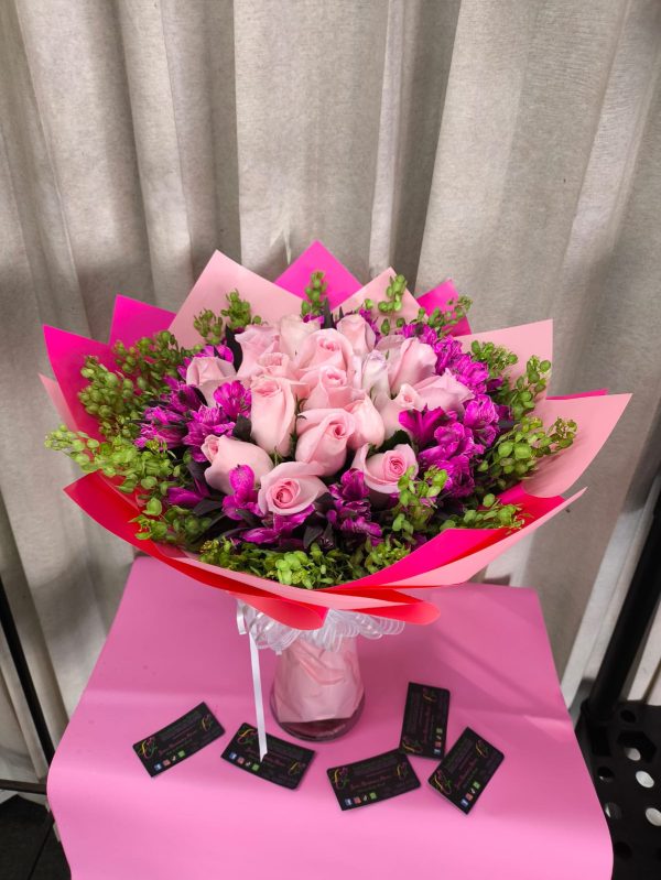 Astro Bouquet de Rosas